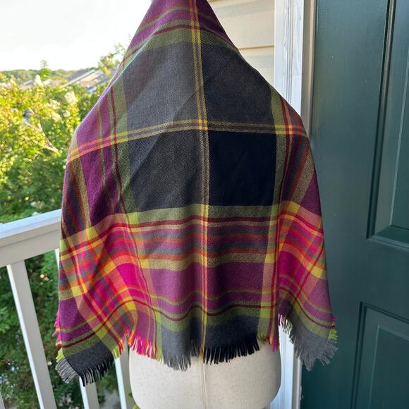 Johnstons of Elgin Scotland Merino Wool Tartan Bold Plaid Fringe Scarf 30" - Picture 3 of 4